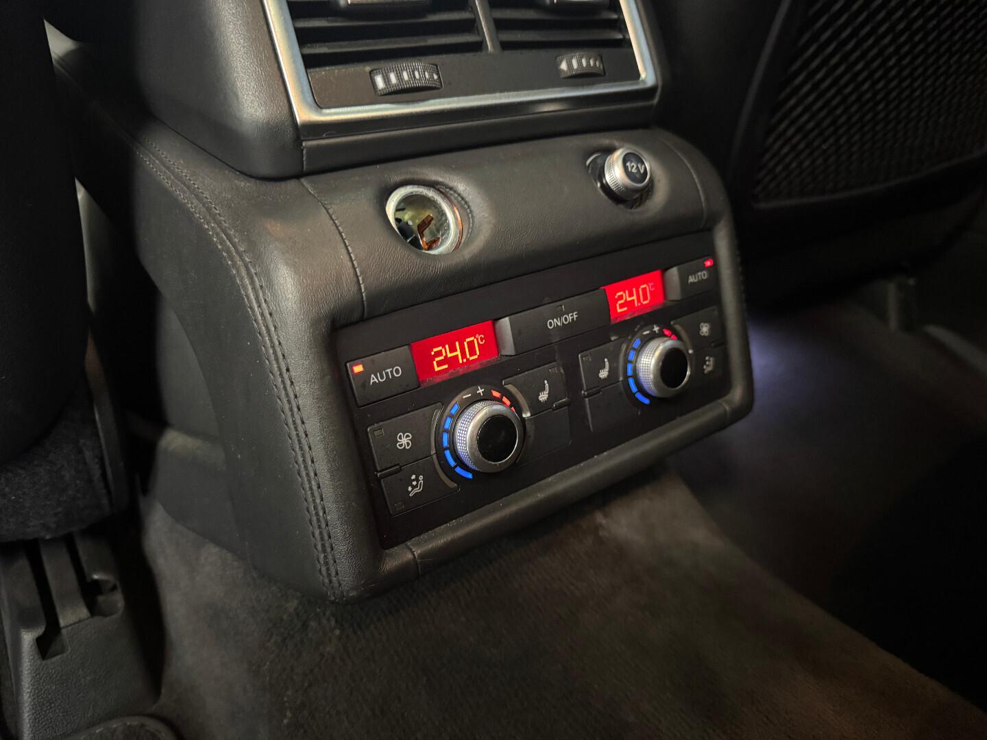 Audi Q7 2012 – kuva 18