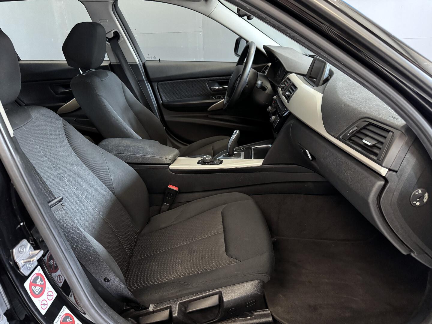 BMW 320 2016 – kuva 10