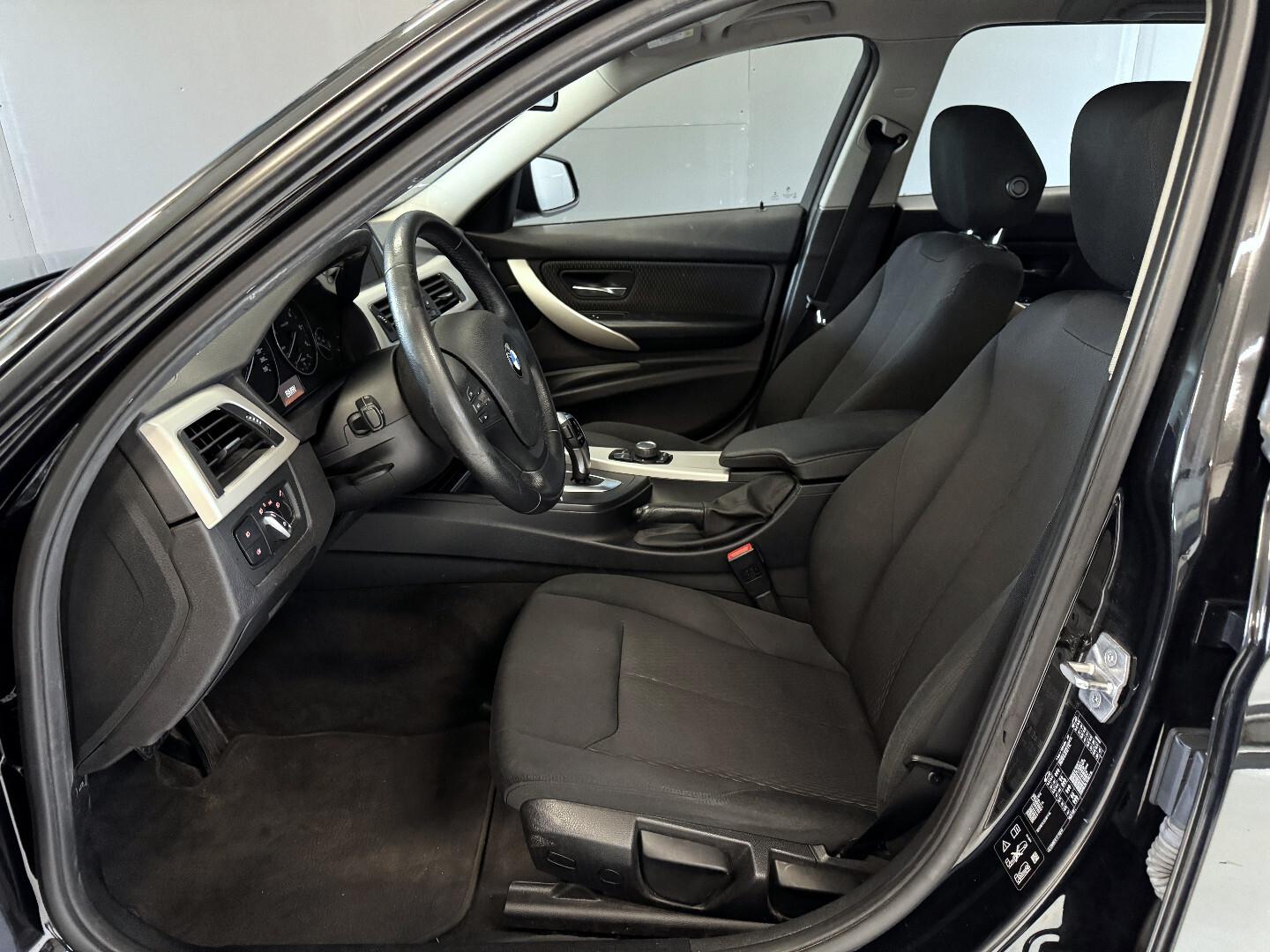 BMW 320 2016 – kuva 9