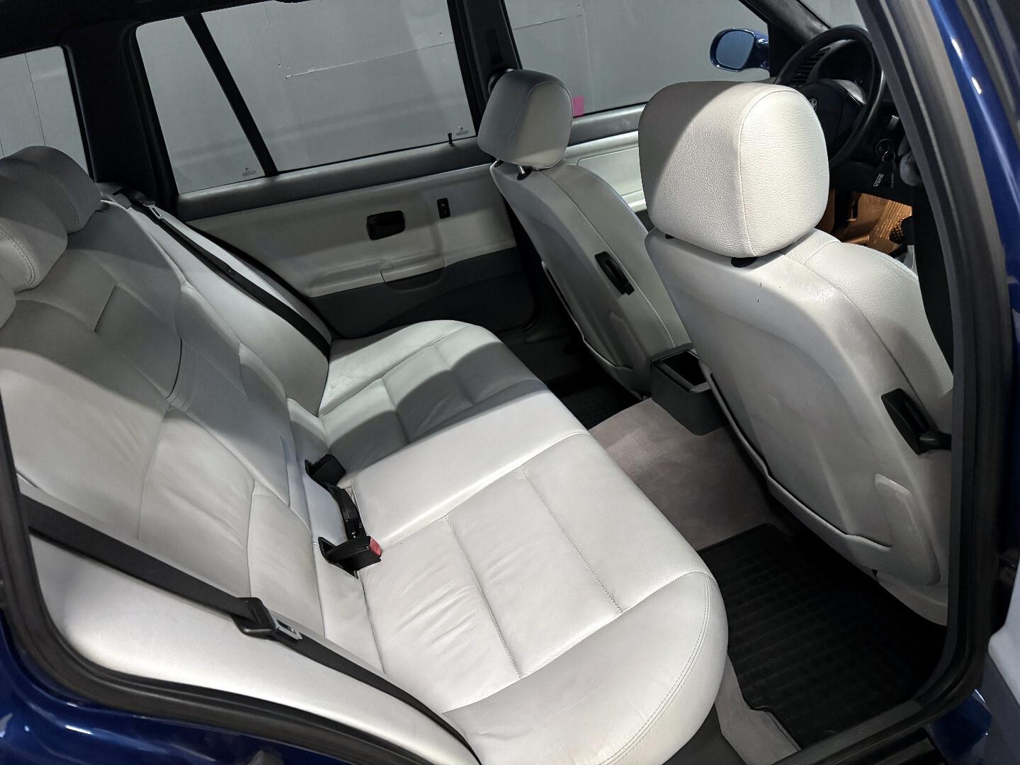 BMW 323 1998 – kuva 14