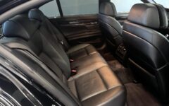 BMW 740 2011 – kuva 14
