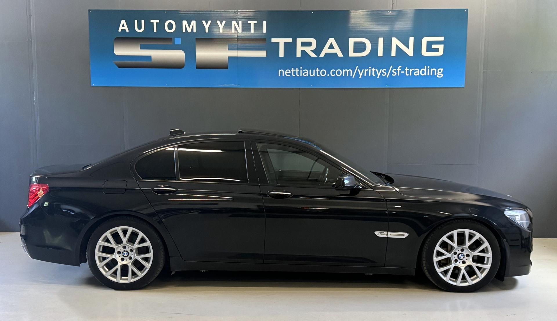 BMW 740 2011 – kuva 6