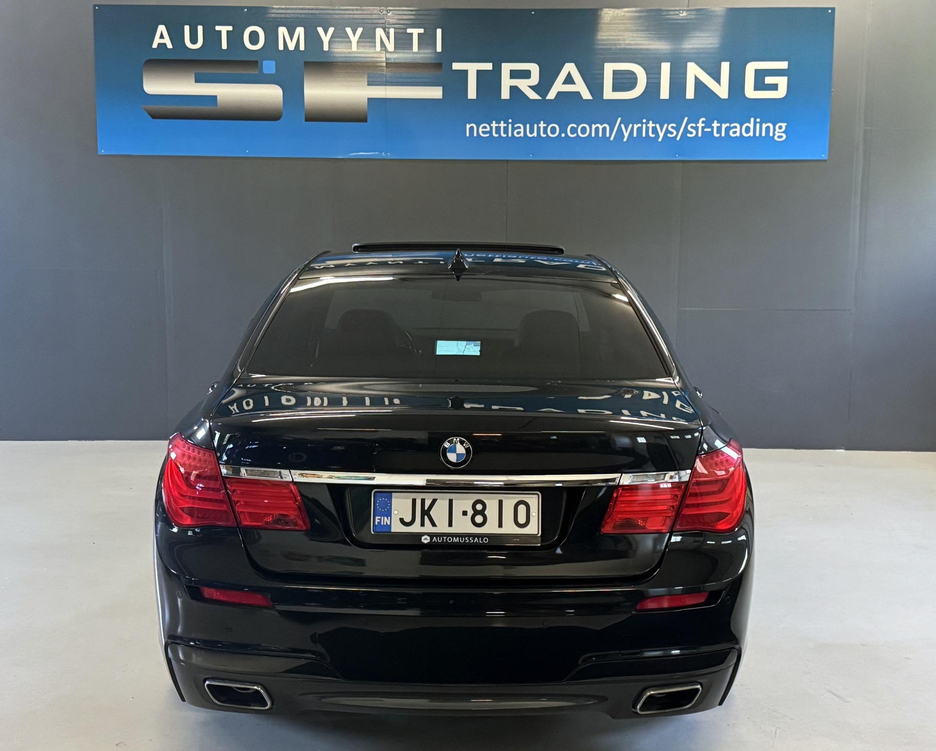 BMW 740 2011 – kuva 8