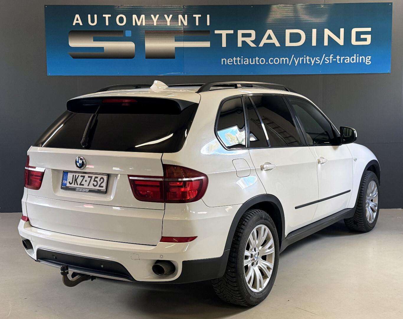 BMW X5 2012 – kuva 7