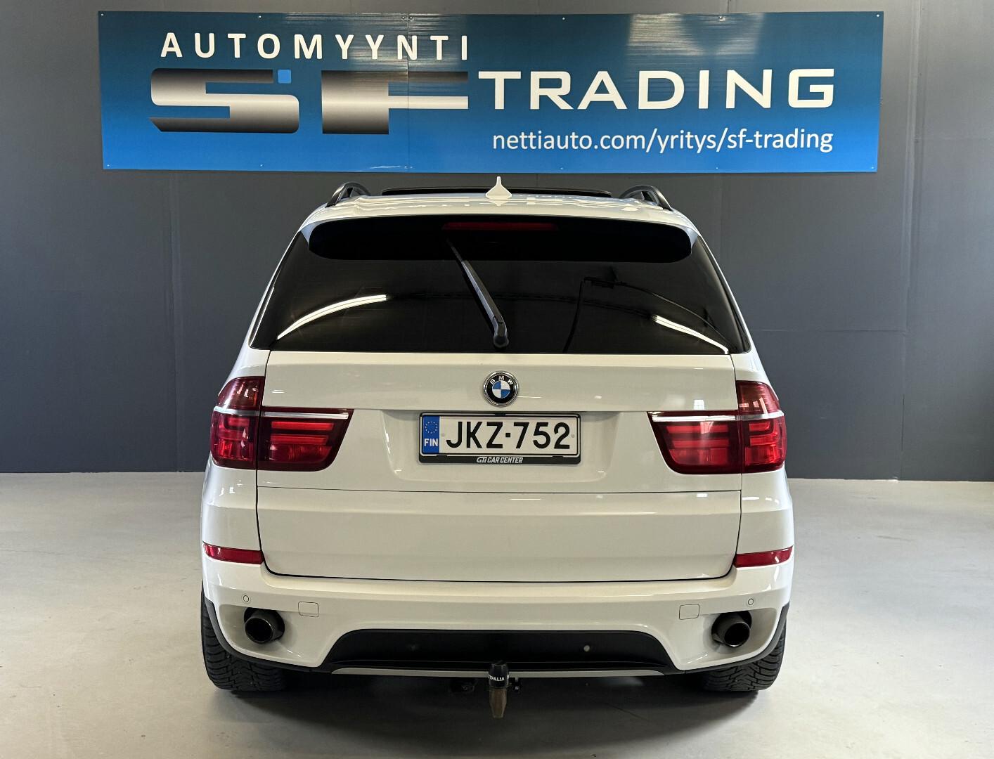 BMW X5 2012 – kuva 8