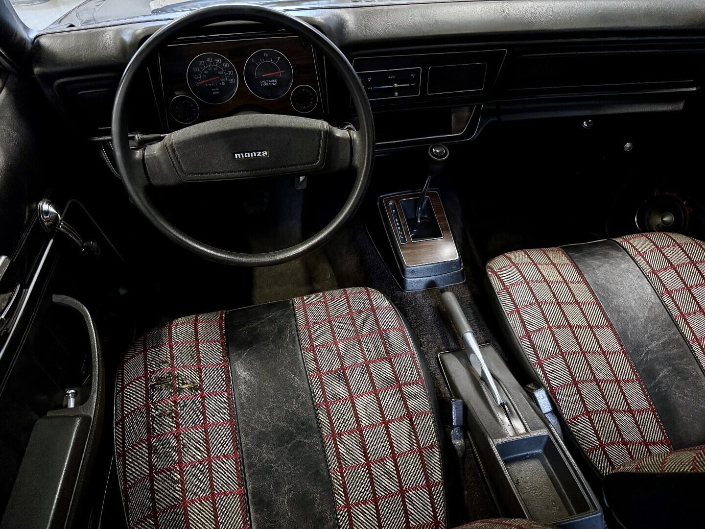 Chevrolet Monza 1977 – kuva 11