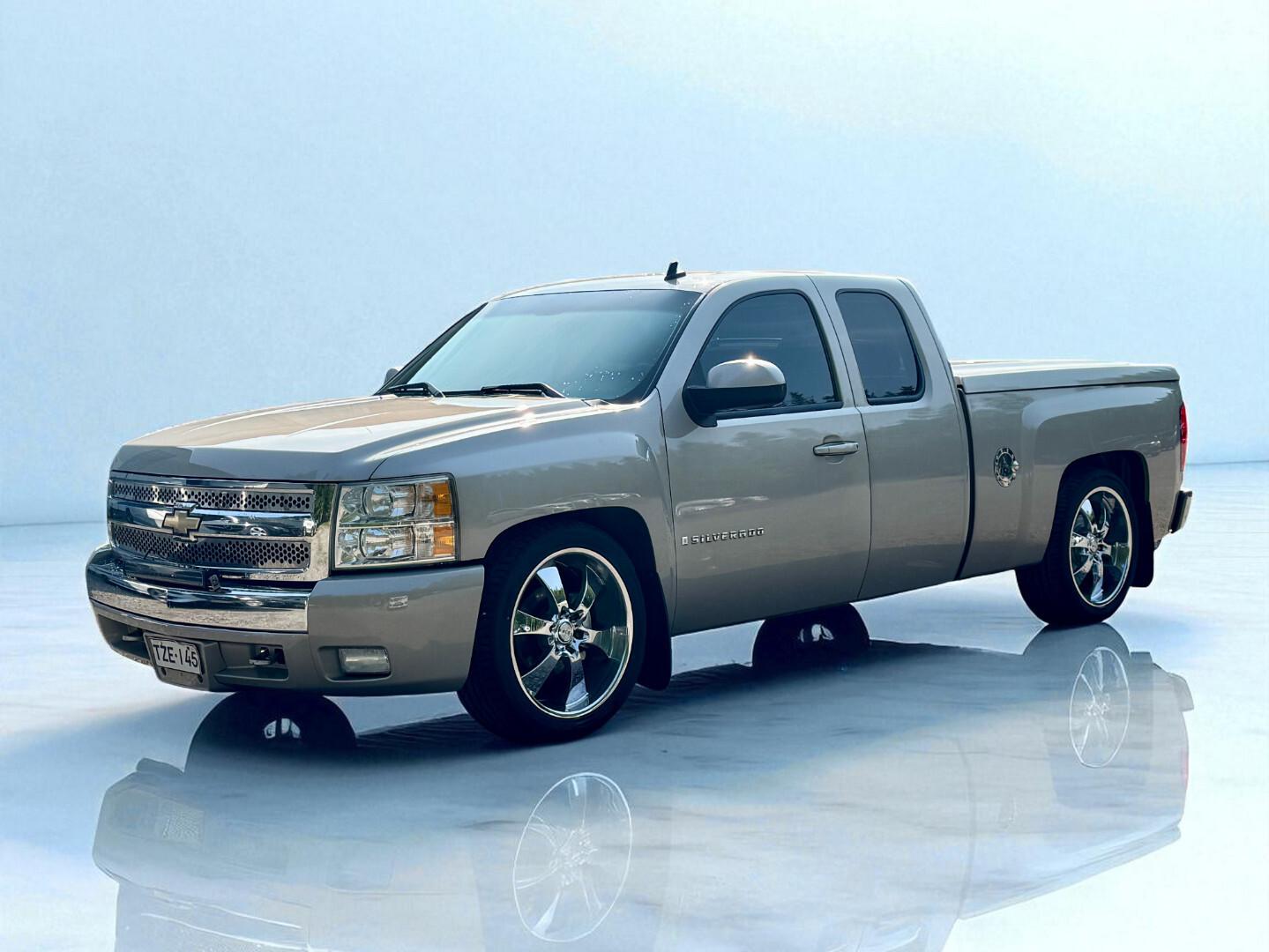 Chevrolet Silverado 2008 – kuva 1