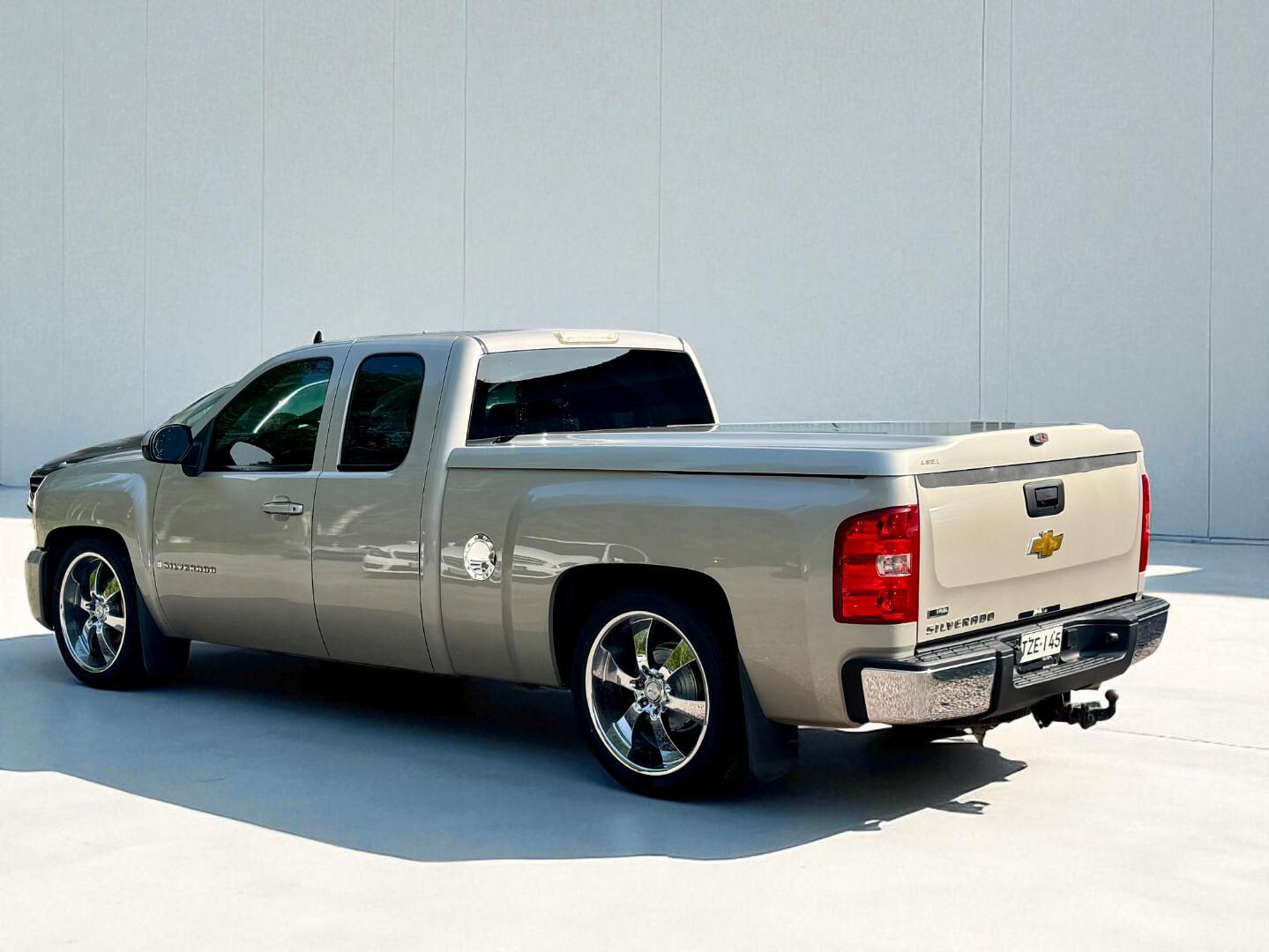 Chevrolet Silverado 2008 – kuva 16