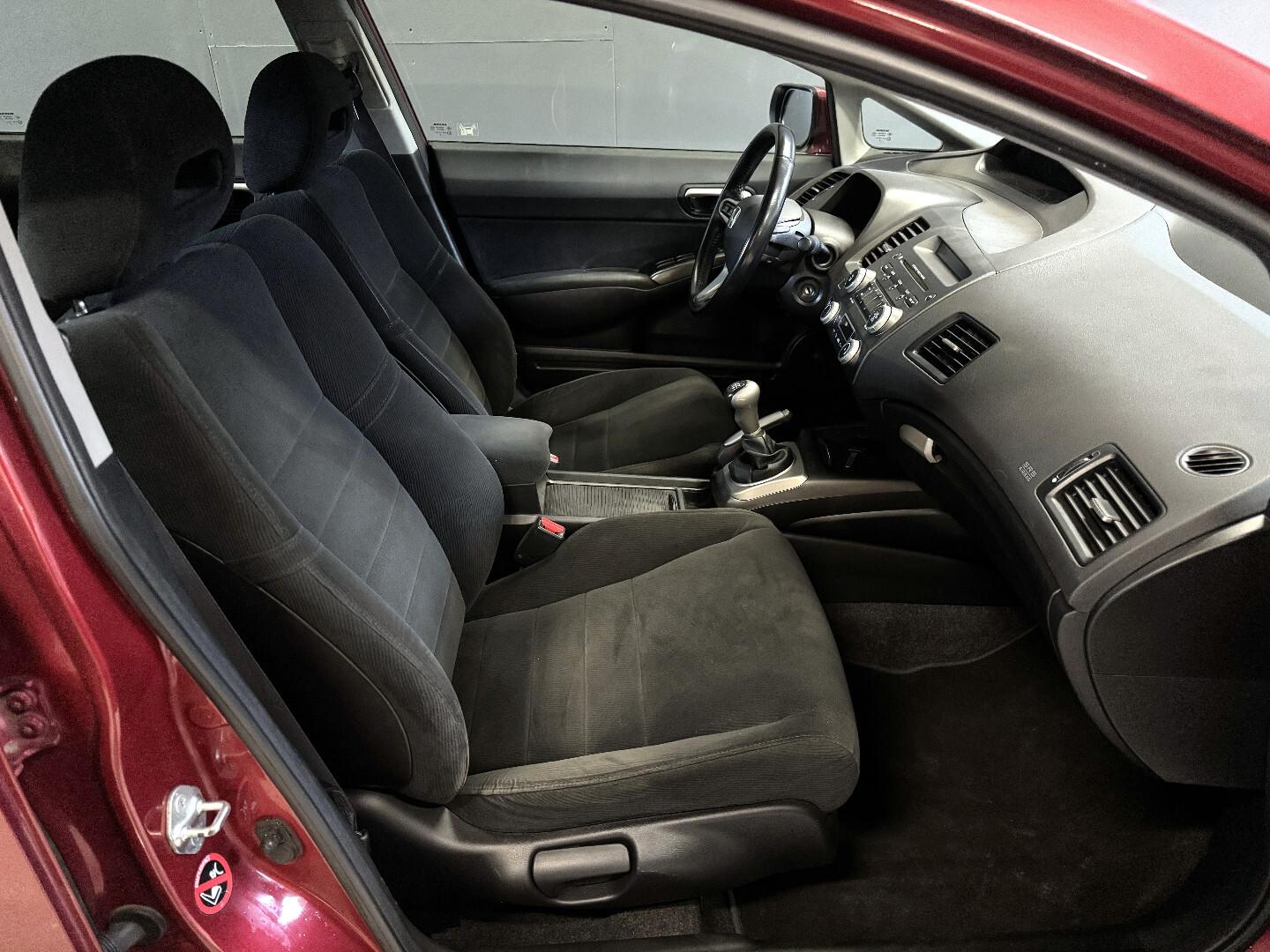 Honda Civic 2010 – kuva 10
