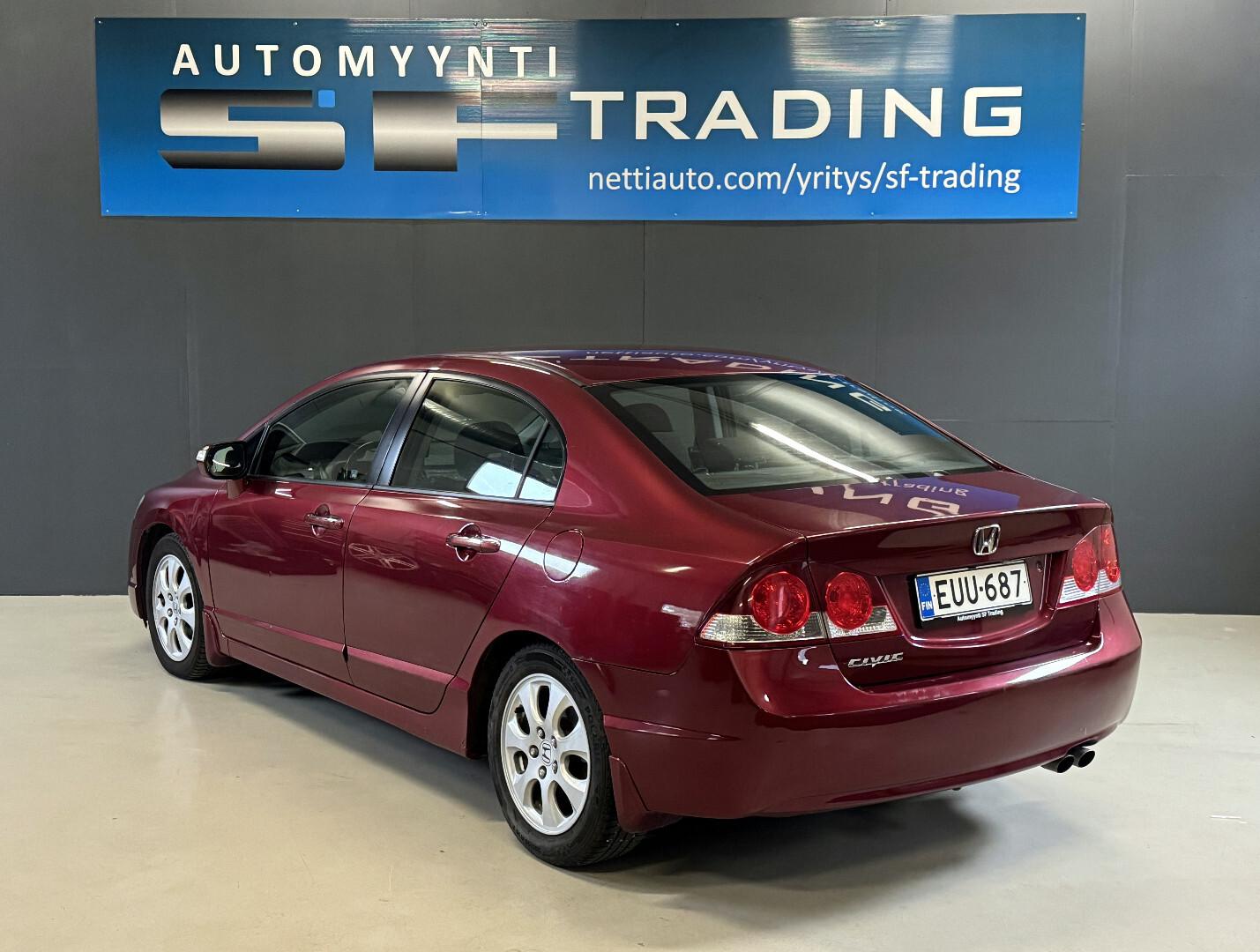 Honda Civic 2010 – kuva 3