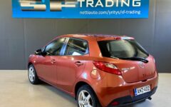 Mazda 2 2009 – kuva 2