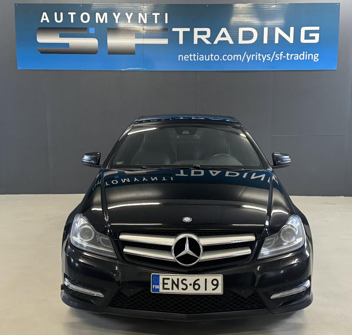 Mercedes-Benz C 2012 – kuva 4