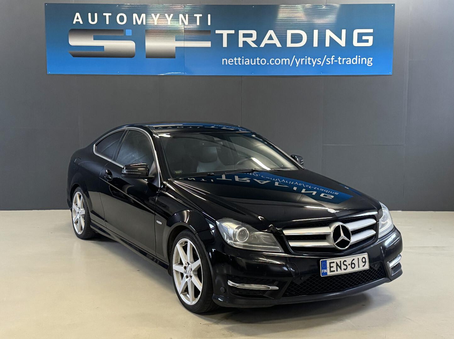Mercedes-Benz C 2012 – kuva 5