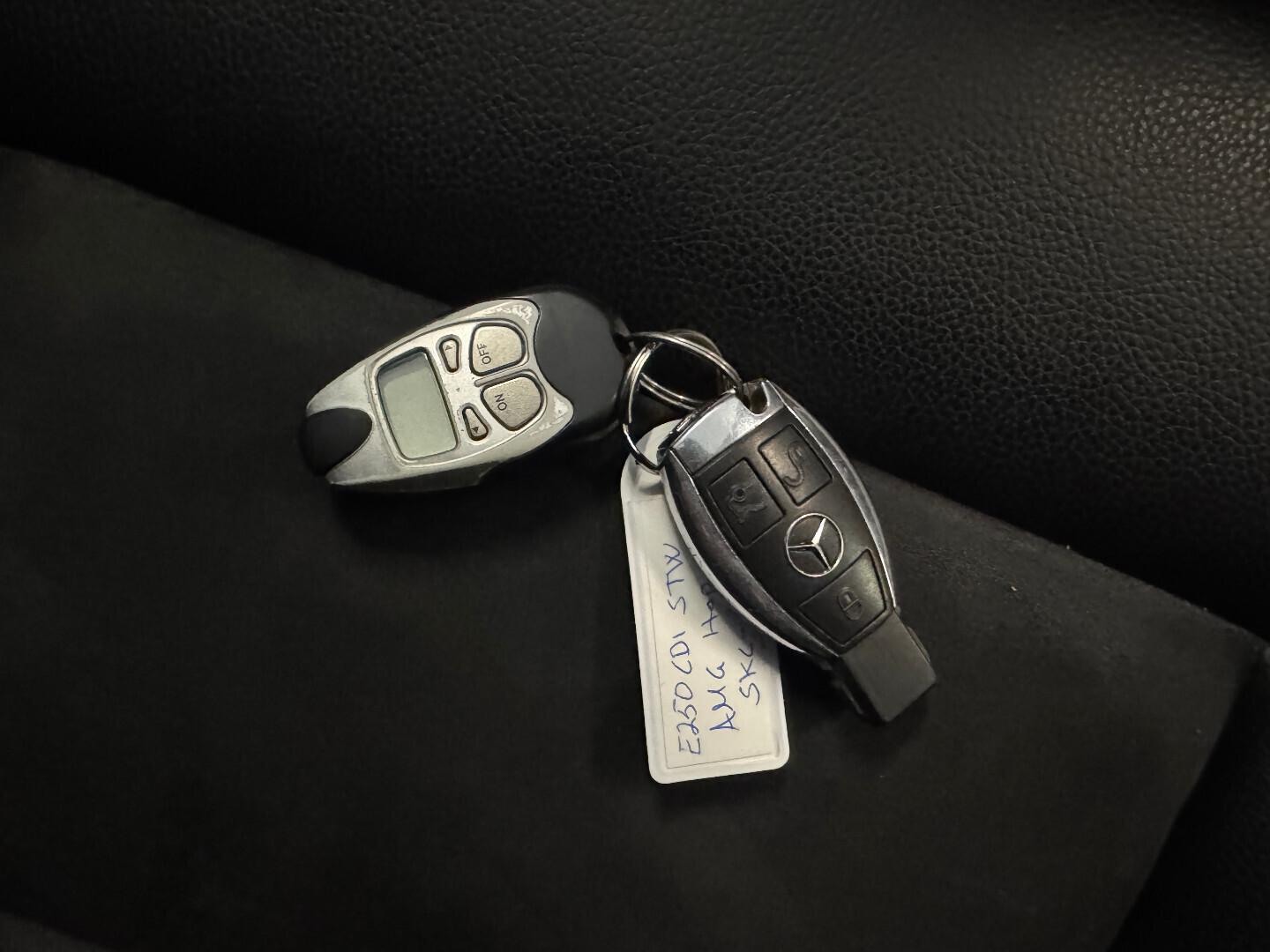 Mercedes-Benz E 2009 – kuva 15