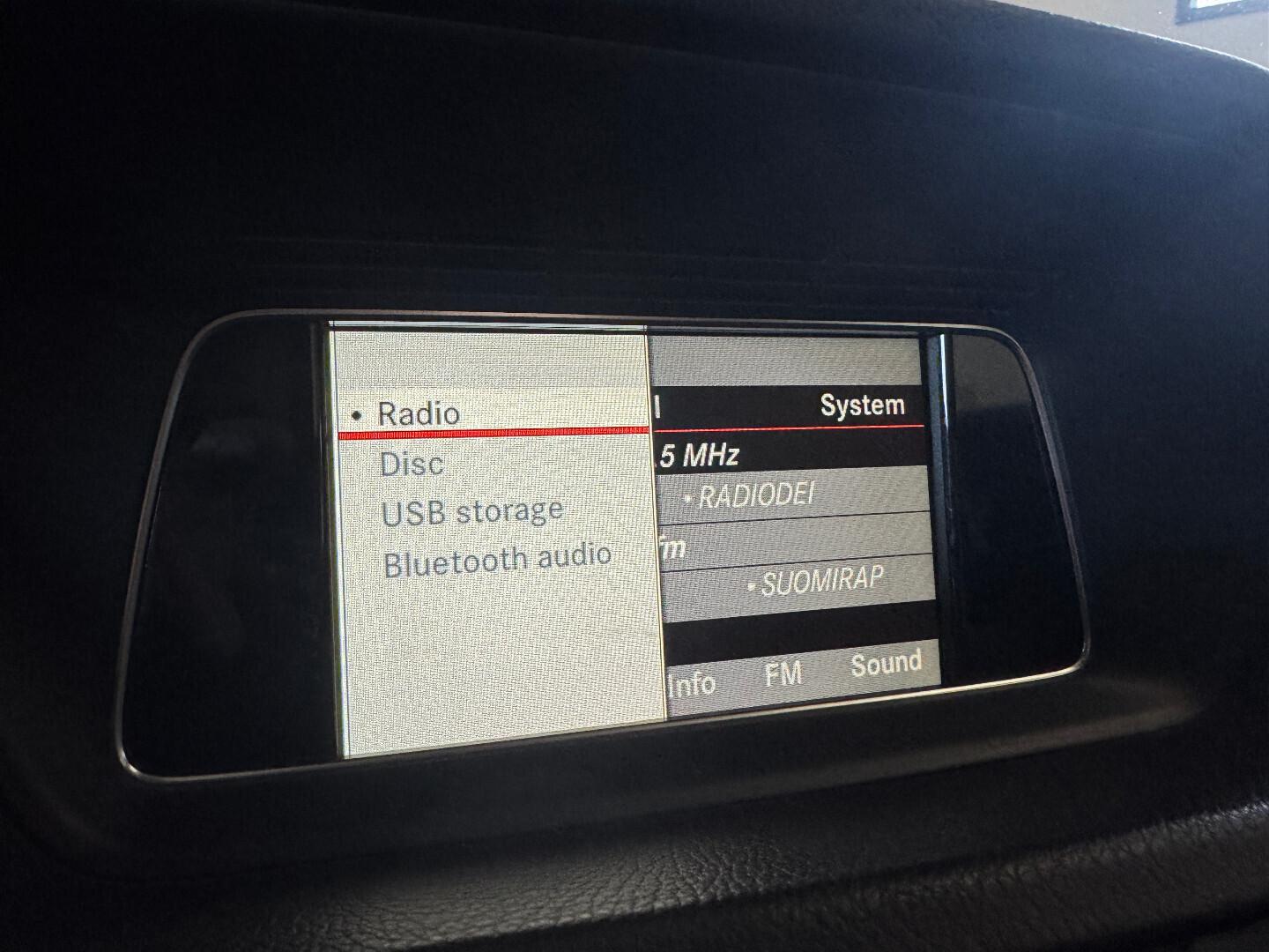 Mercedes-Benz E 2014 – kuva 18