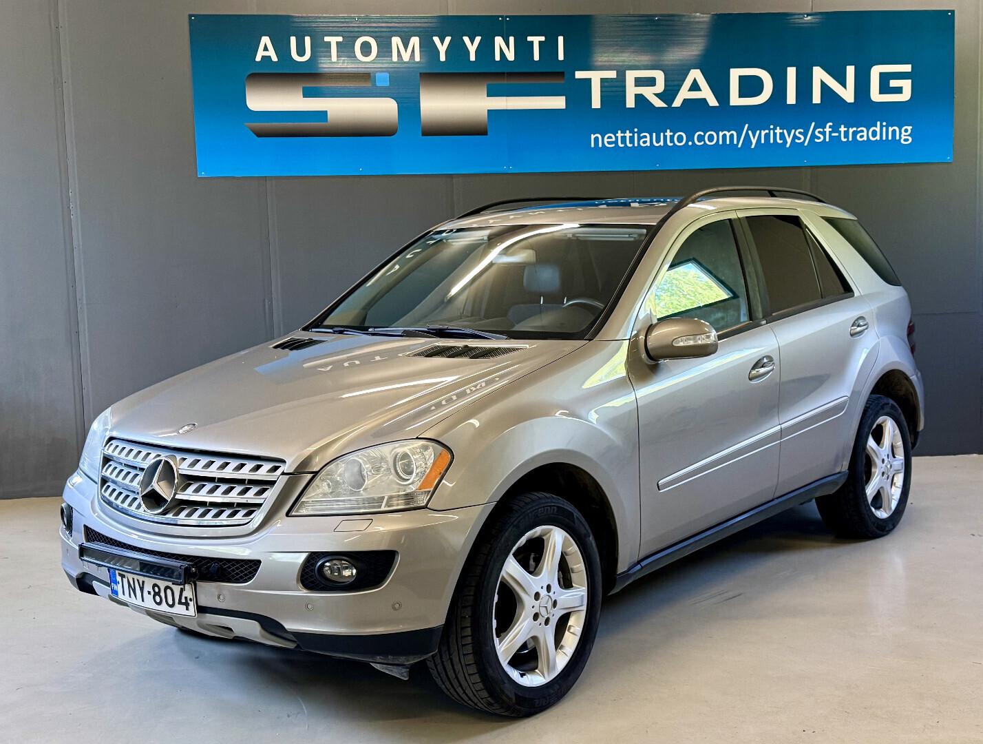 Mercedes-Benz ML 2005 – kuva 1