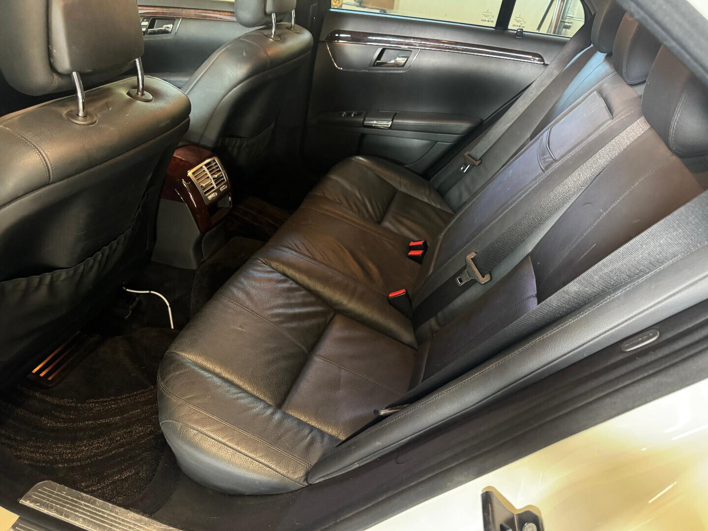 Mercedes-Benz S 2009 – kuva 14