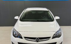 Opel Astra 2013 – kuva 4