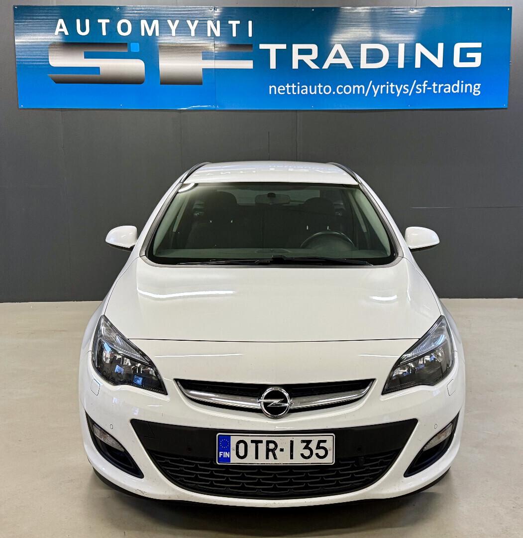 Opel Astra 2013 – kuva 4