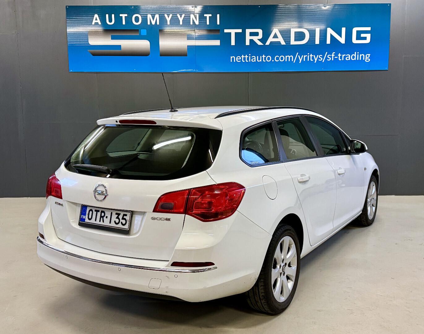 Opel Astra 2013 – kuva 7