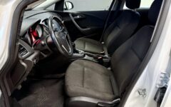 Opel Astra 2013 – kuva 9