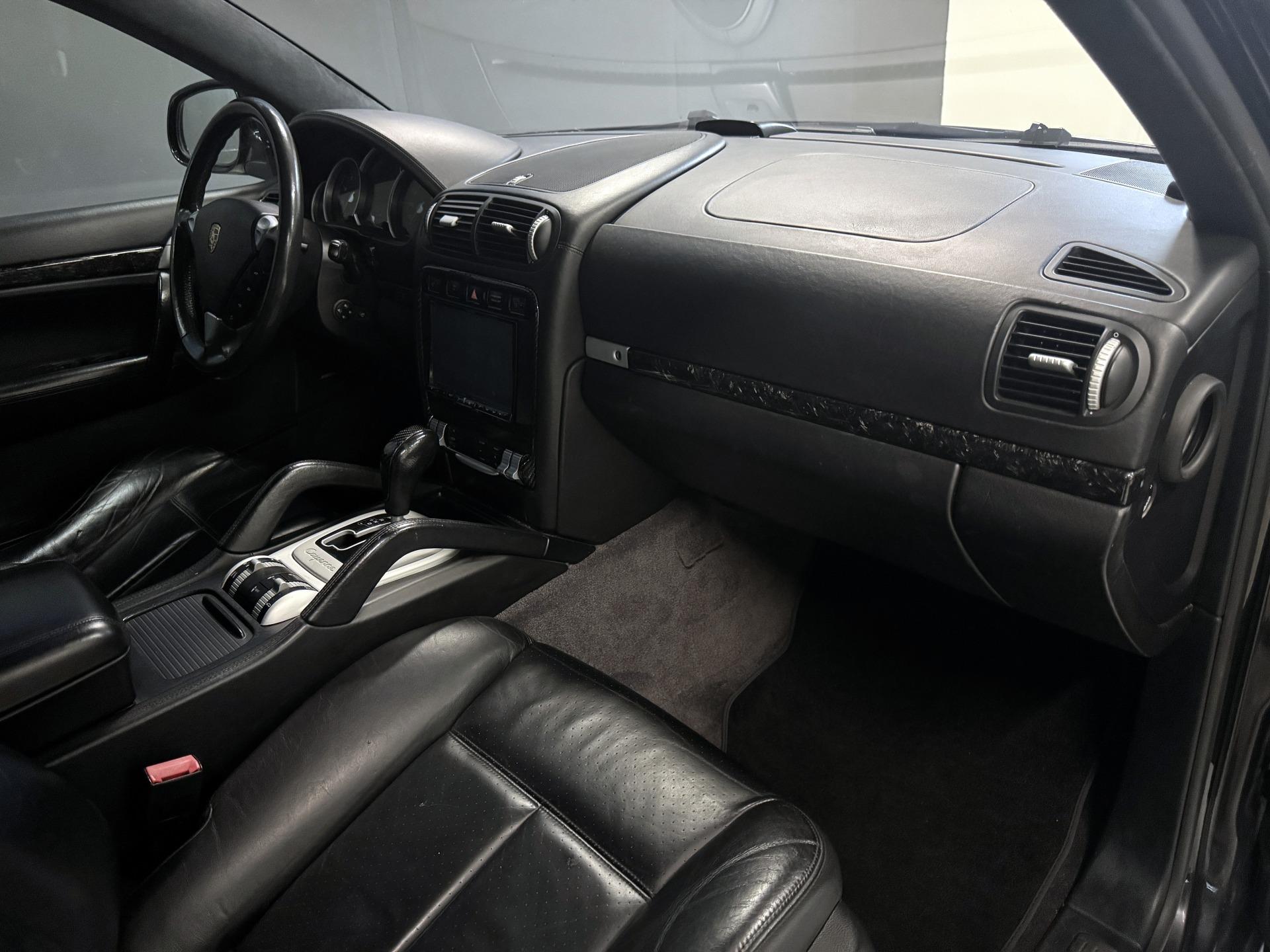 Porsche Cayenne 2004 – kuva 12