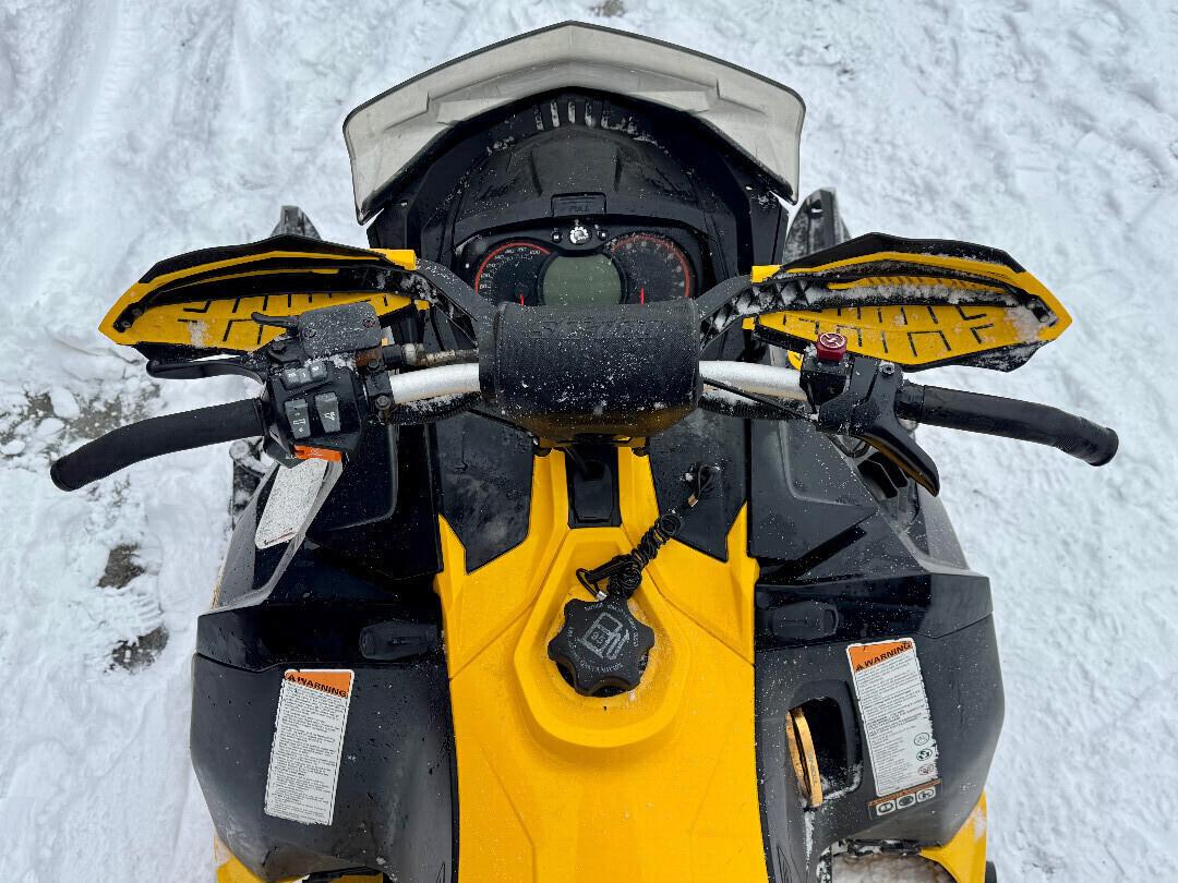 Ski-Doo MX Z 2014 – kuva 8
