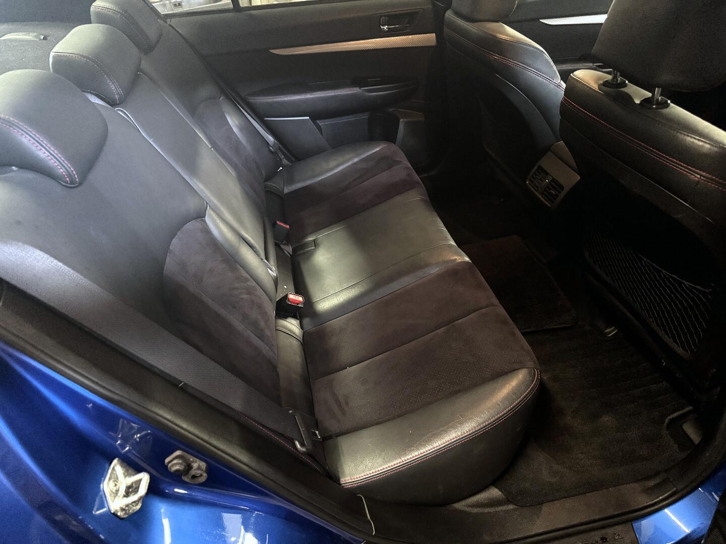 Subaru Legacy 2010 – kuva 13