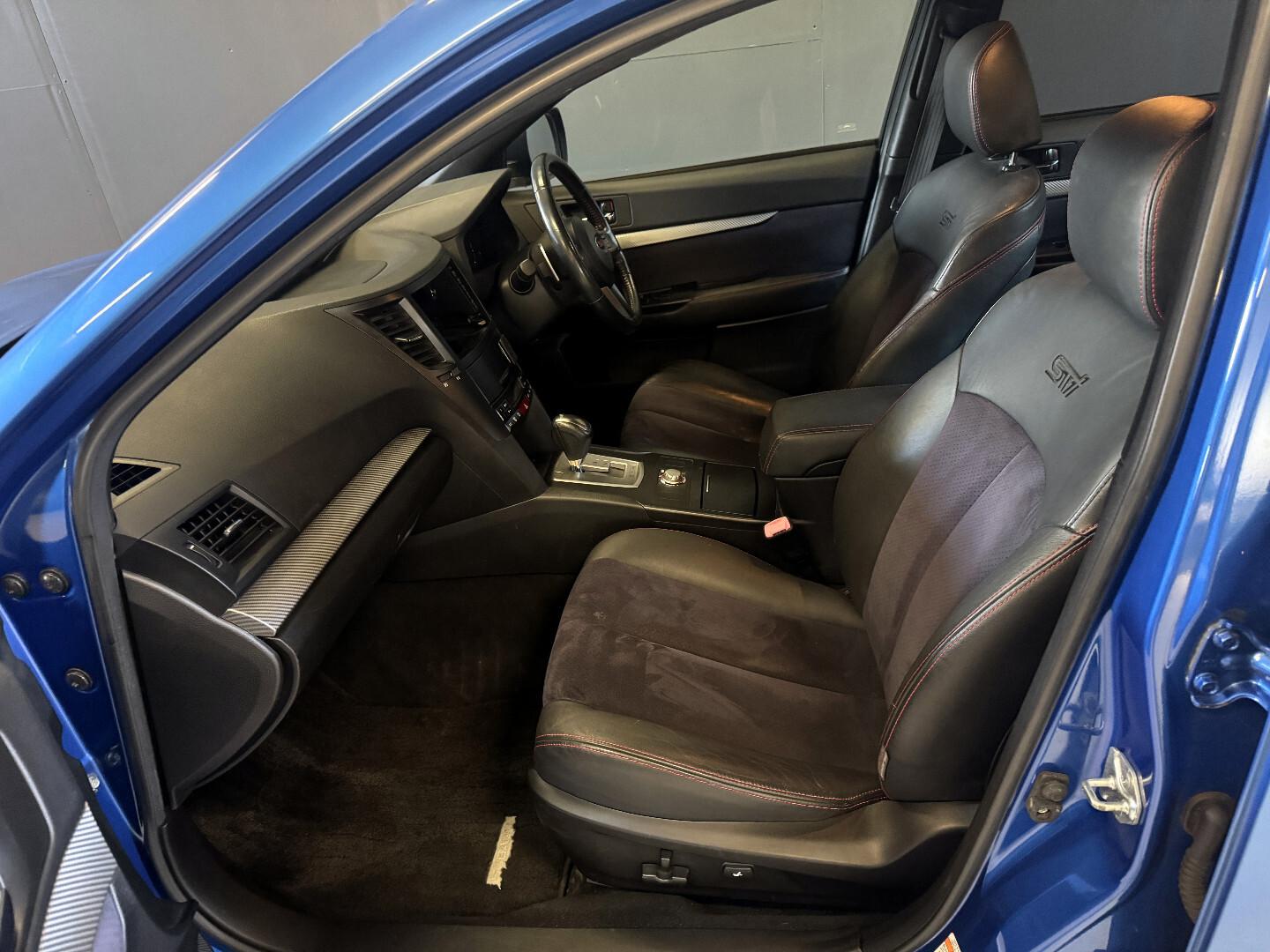 Subaru Legacy 2010 – kuva 9