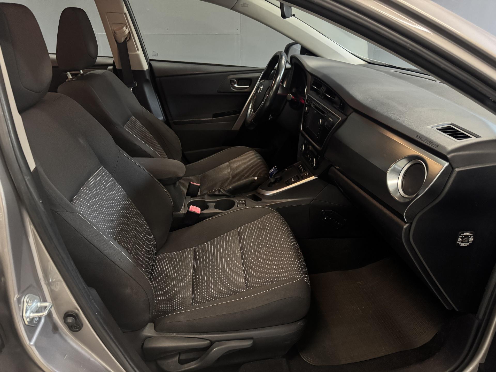 Toyota Auris 2013 – kuva 10