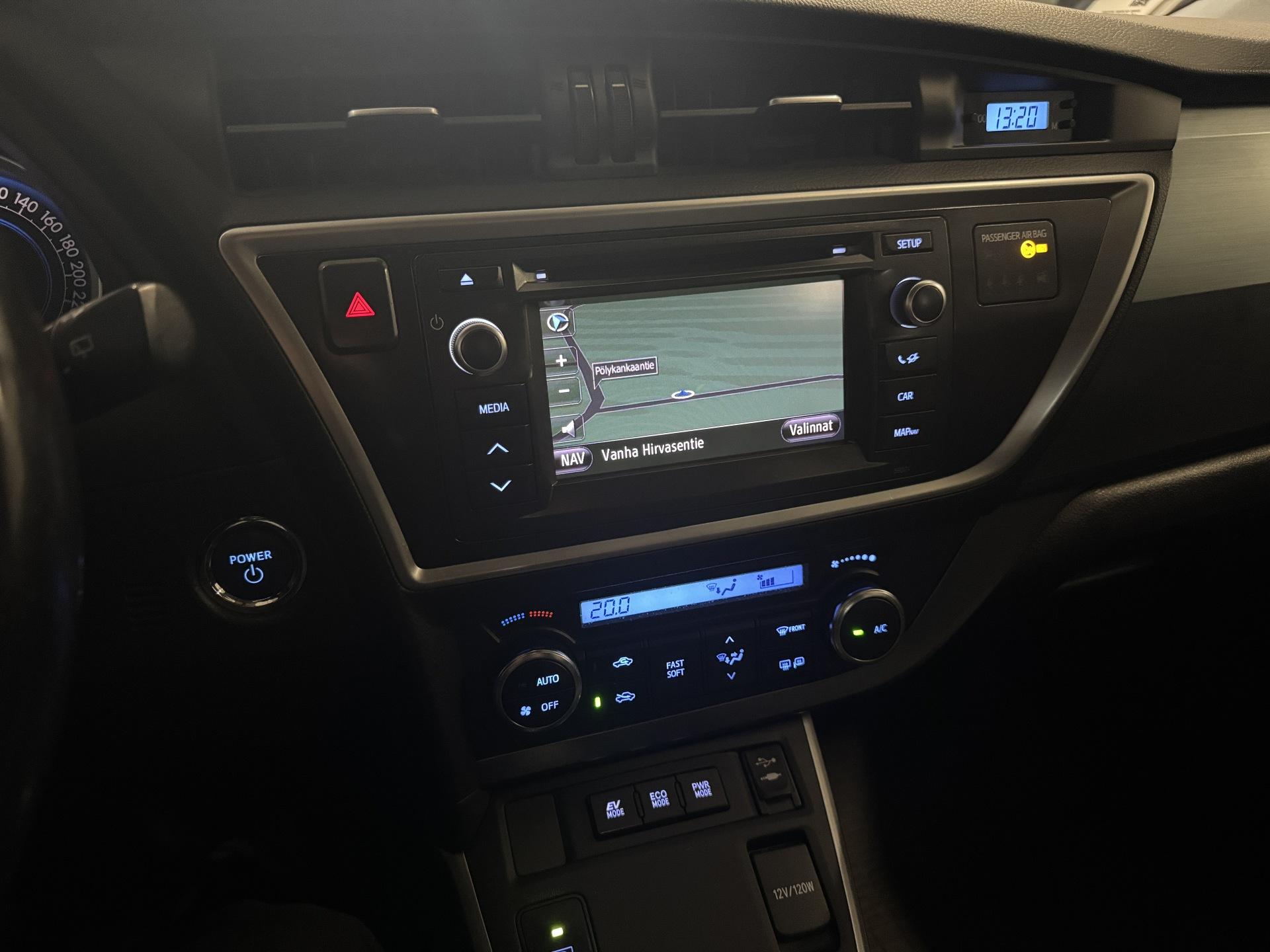 Toyota Auris 2013 – kuva 15