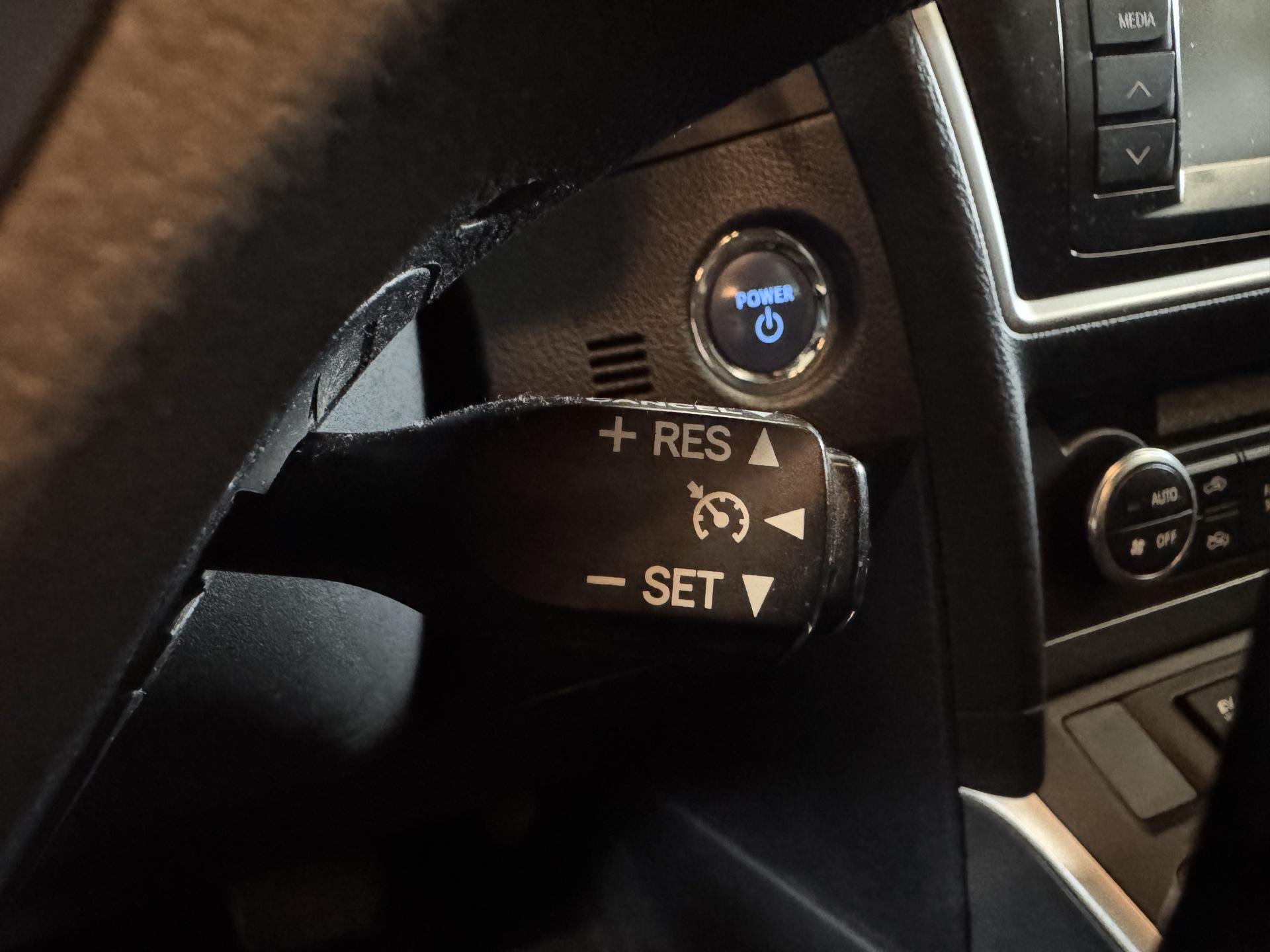 Toyota Auris 2013 – kuva 18