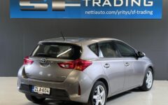 Toyota Auris 2013 – kuva 7