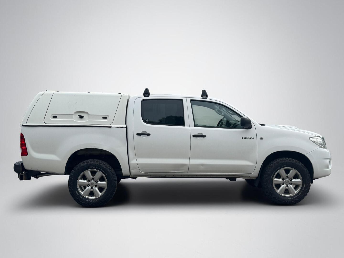 Toyota Hilux 2009 – kuva 5