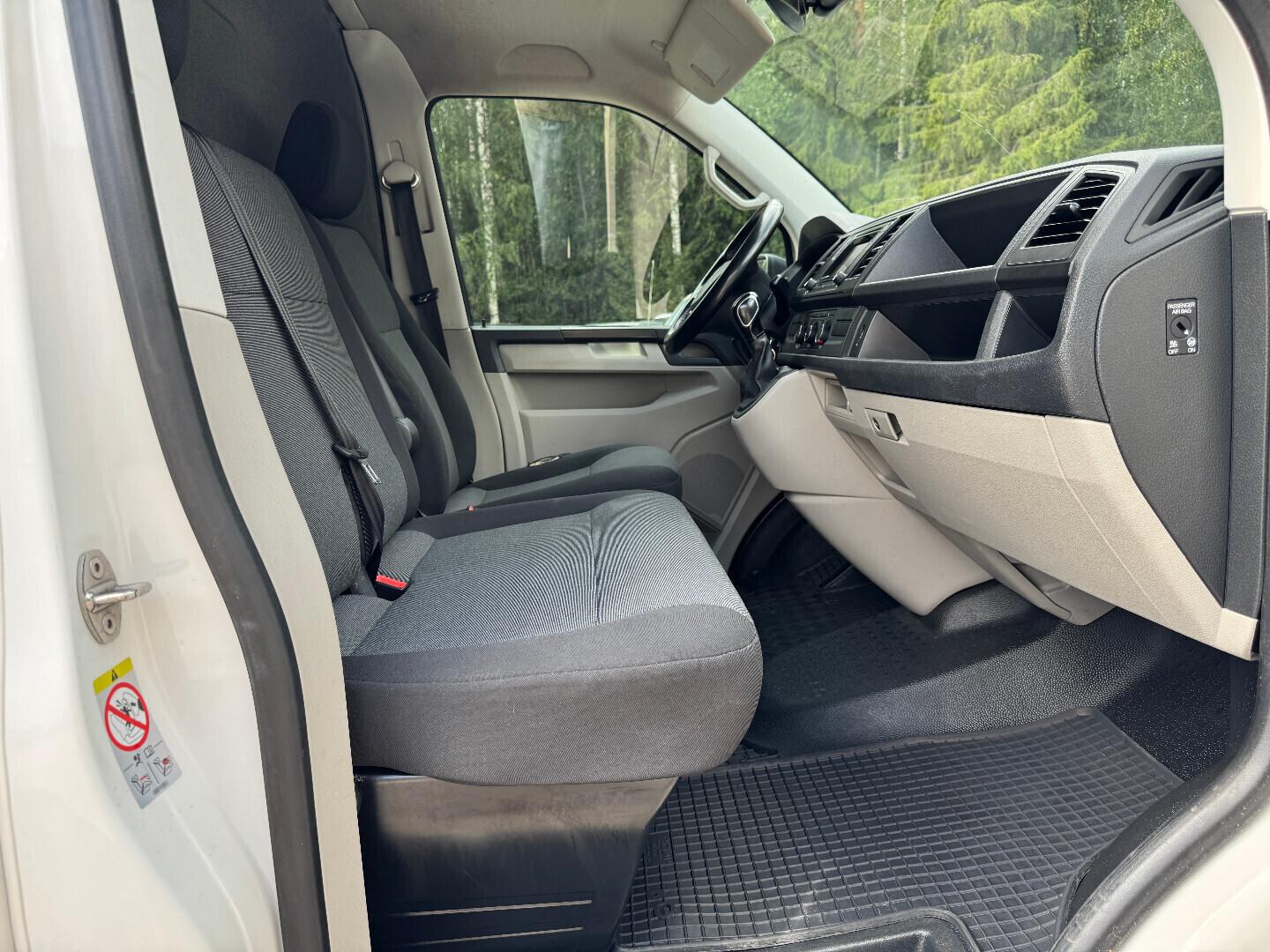 Volkswagen Transporter 2019 – kuva 10