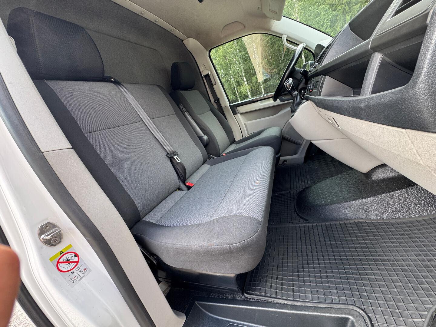 Volkswagen Transporter 2019 – kuva 14