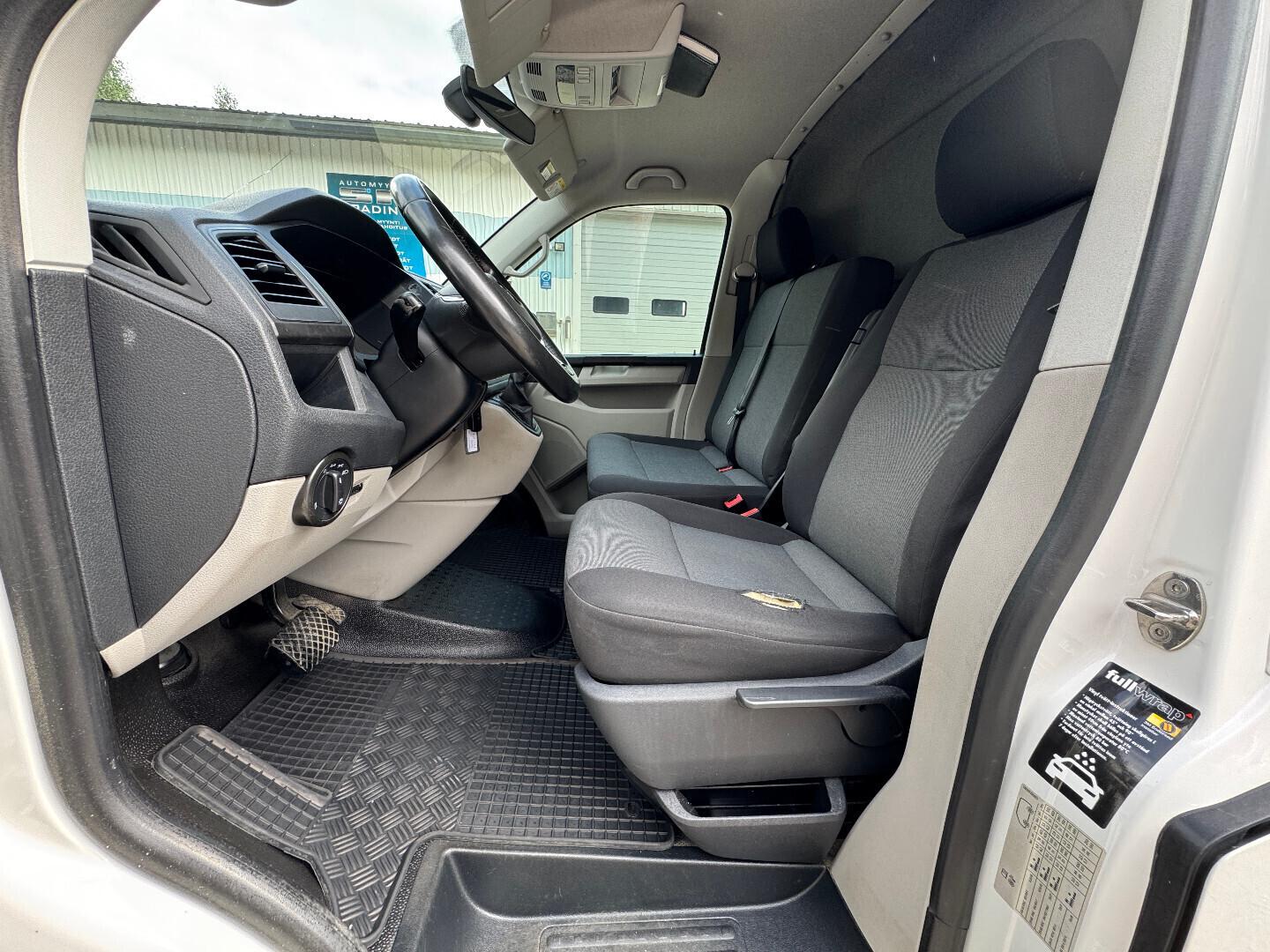 Volkswagen Transporter 2019 – kuva 9