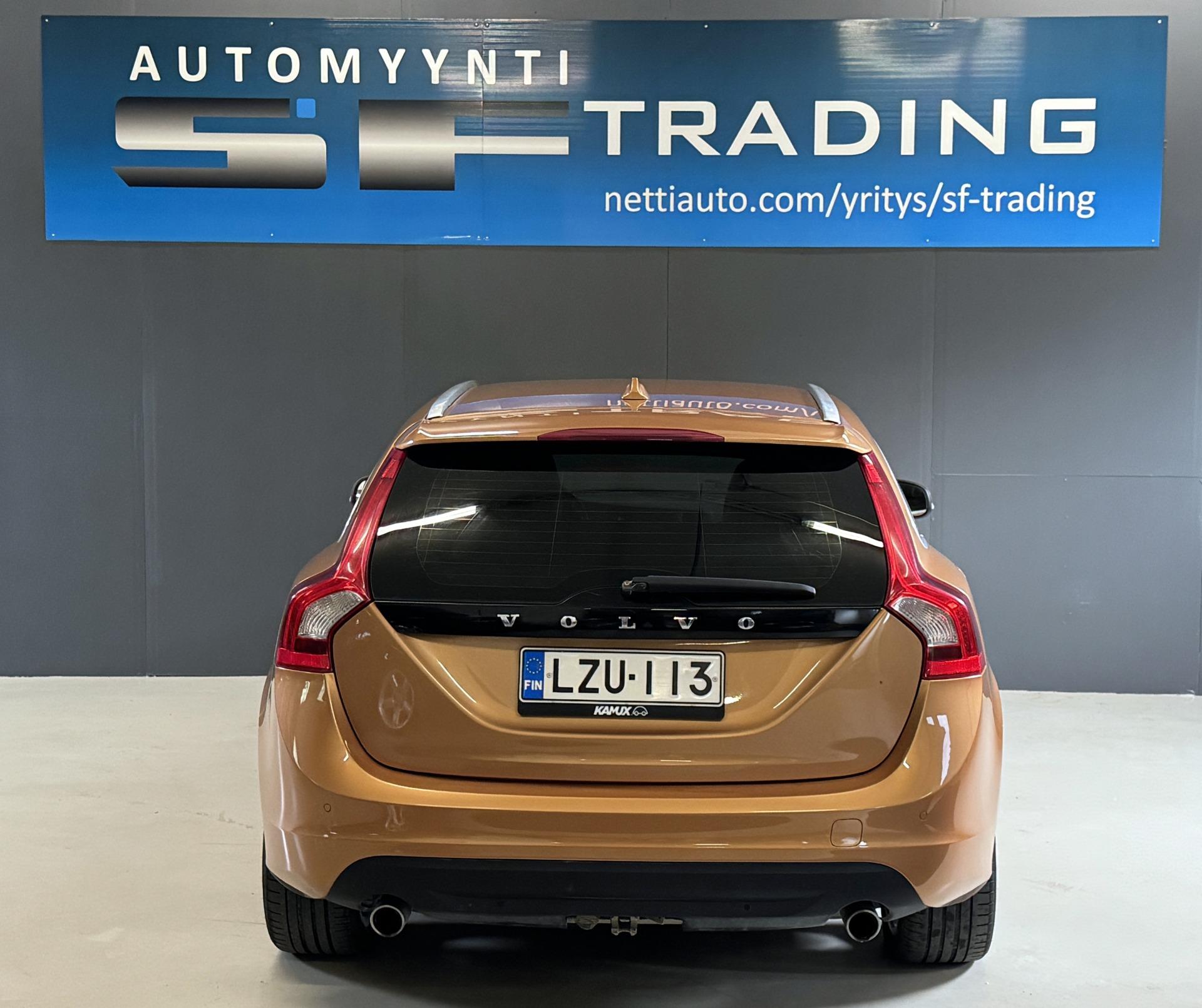 Volvo V60 2012 – kuva 8