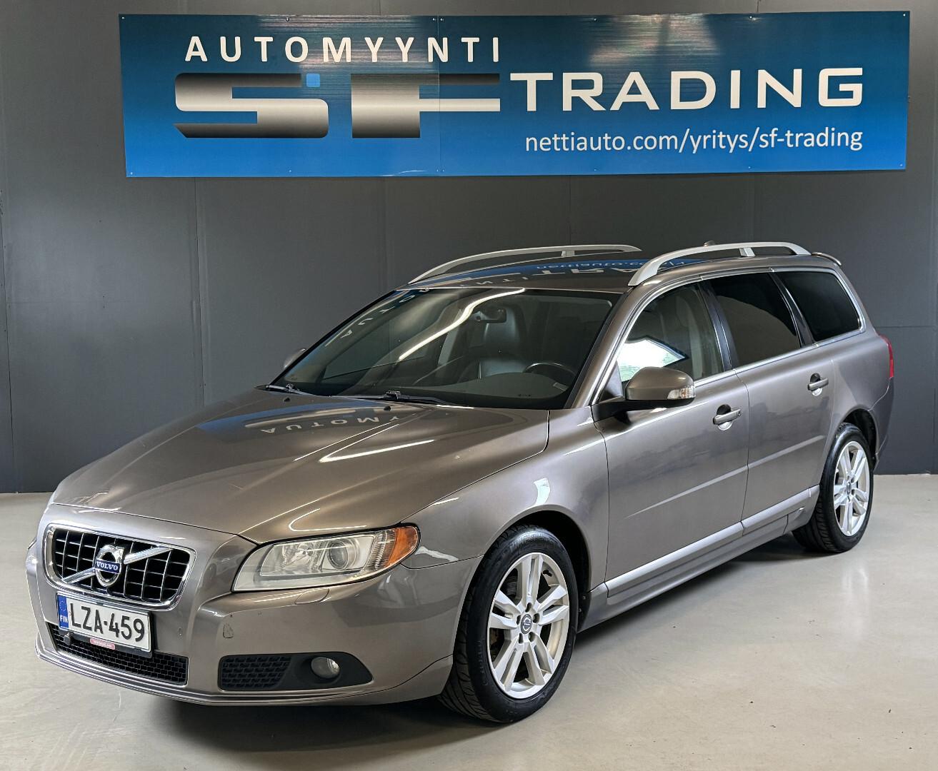 Volvo V70 2011 – kuva 1