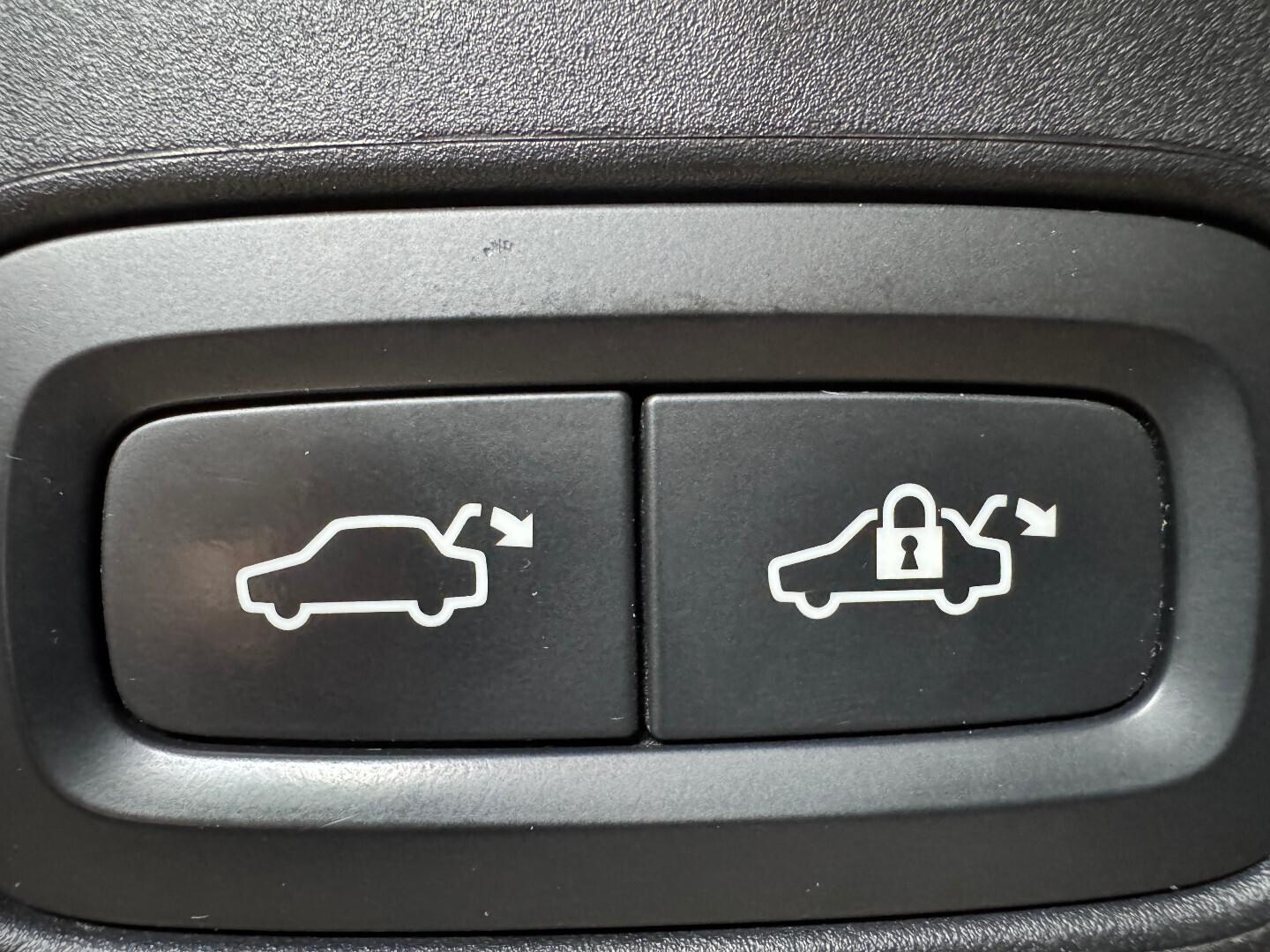 Volvo V90 2018 – kuva 25