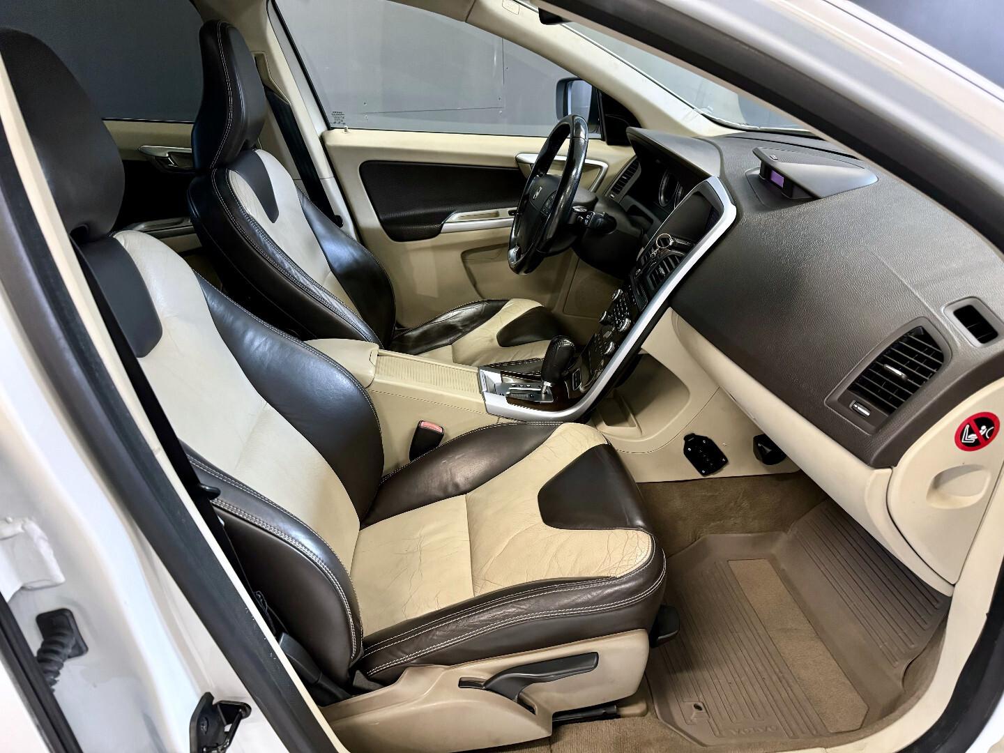 Volvo XC60 2009 – kuva 10
